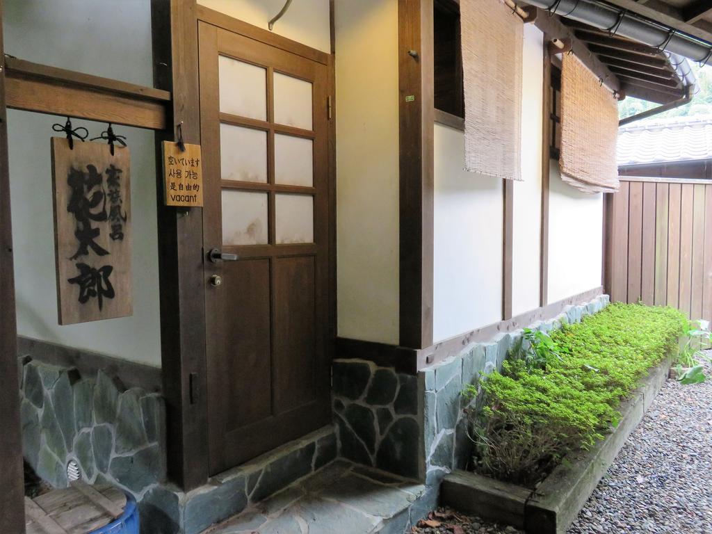 Yunohira Kamiyanagiya Hotel Yufu Buitenkant foto