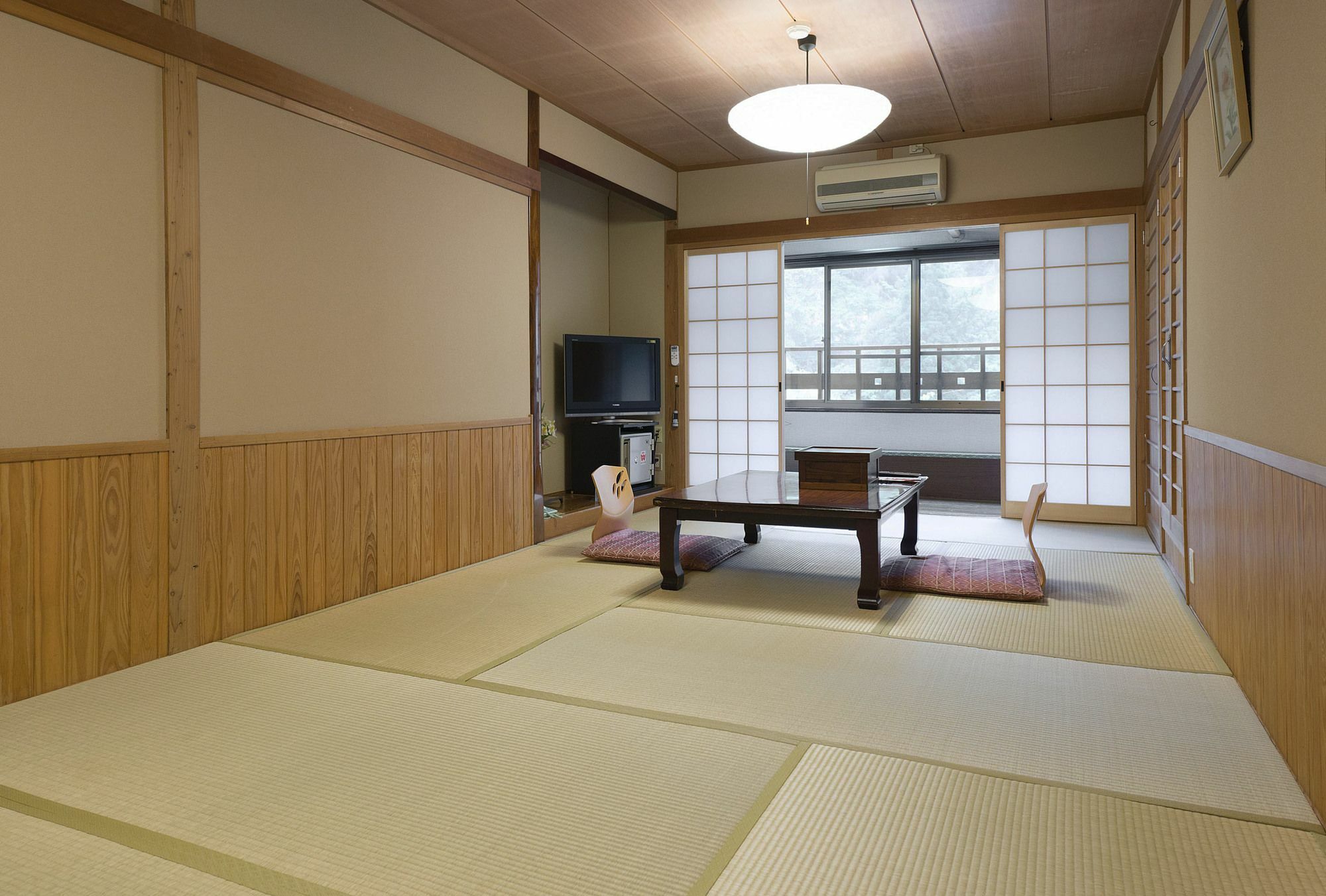 Yunohira Kamiyanagiya Hotel Yufu Buitenkant foto